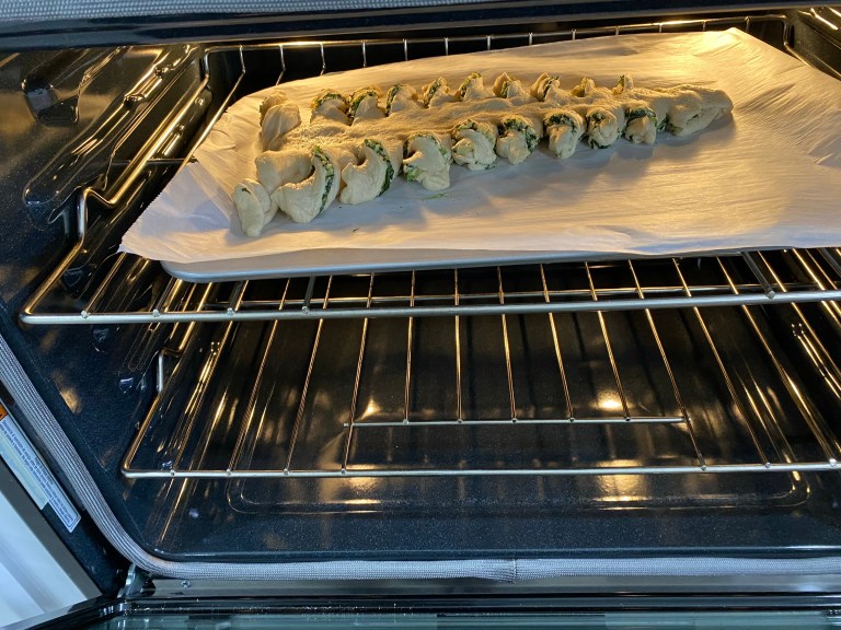 Spinach Artichoke Breadstick Holiday Tree