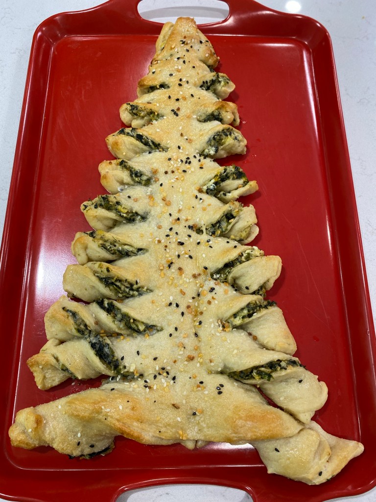 Spinach Artichoke Breadstick Holiday Tree